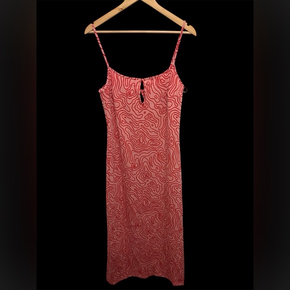 Zara Dresses & Skirts - Zara Red and Black Patterned Dress